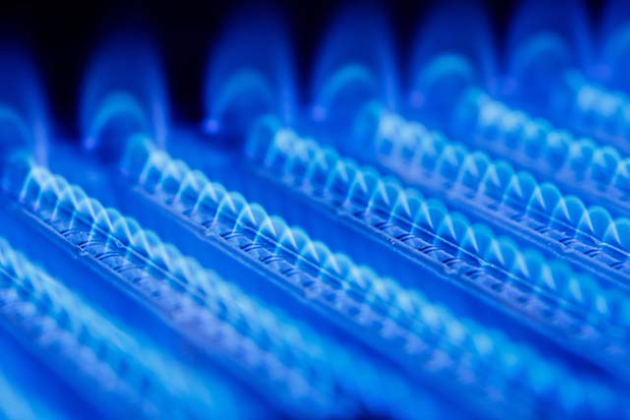 Gas